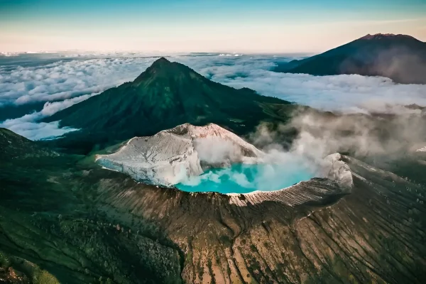 estled near the awe-inspiring Kawah Ijen, our creations draw inspiration from nature's raw beauty and power.